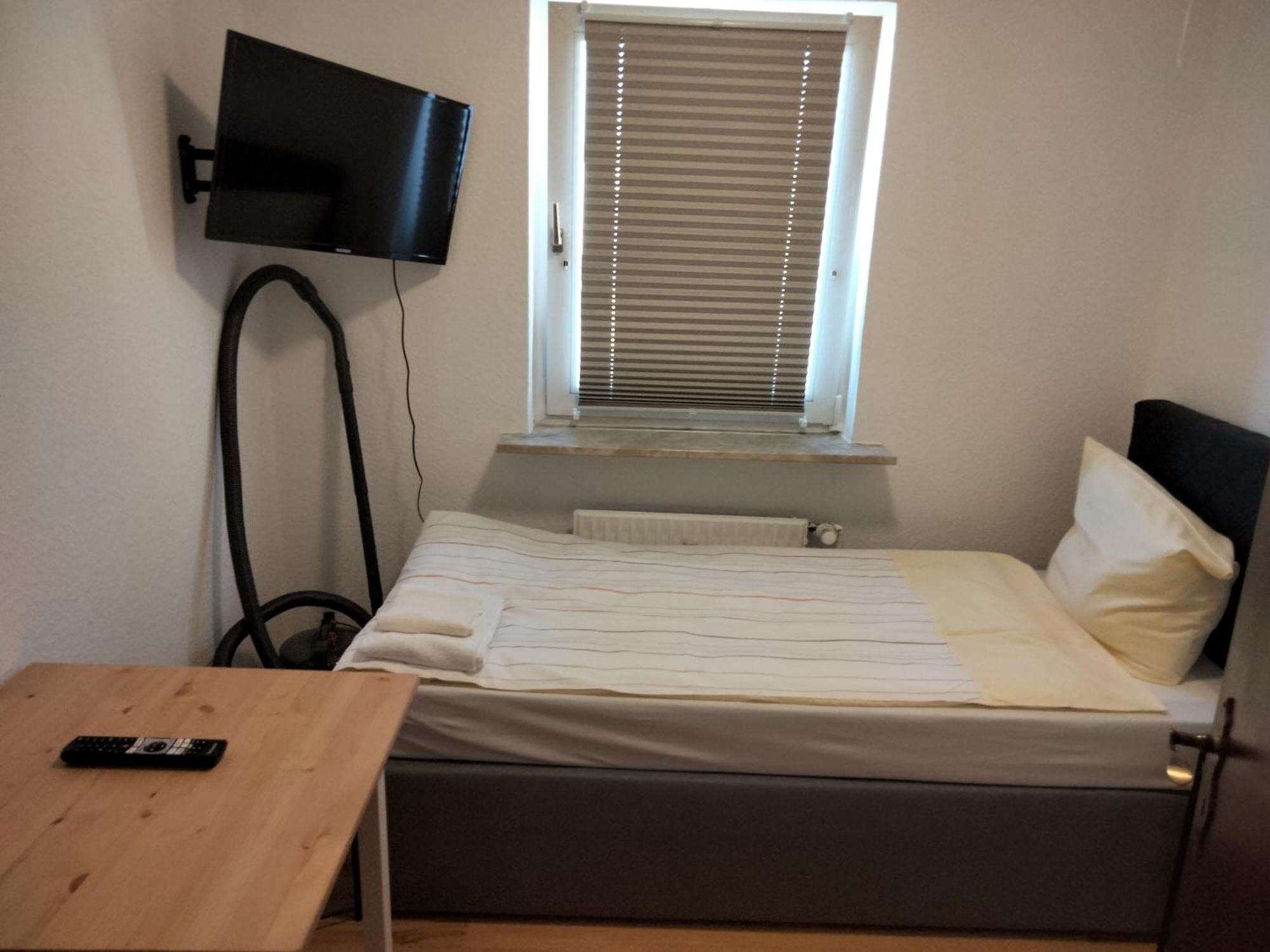 City Apartments Direkt Am Hauptbahnhof - Perfekt Fuer Pendler Und Monteure Neumuenster Ngoại thất bức ảnh