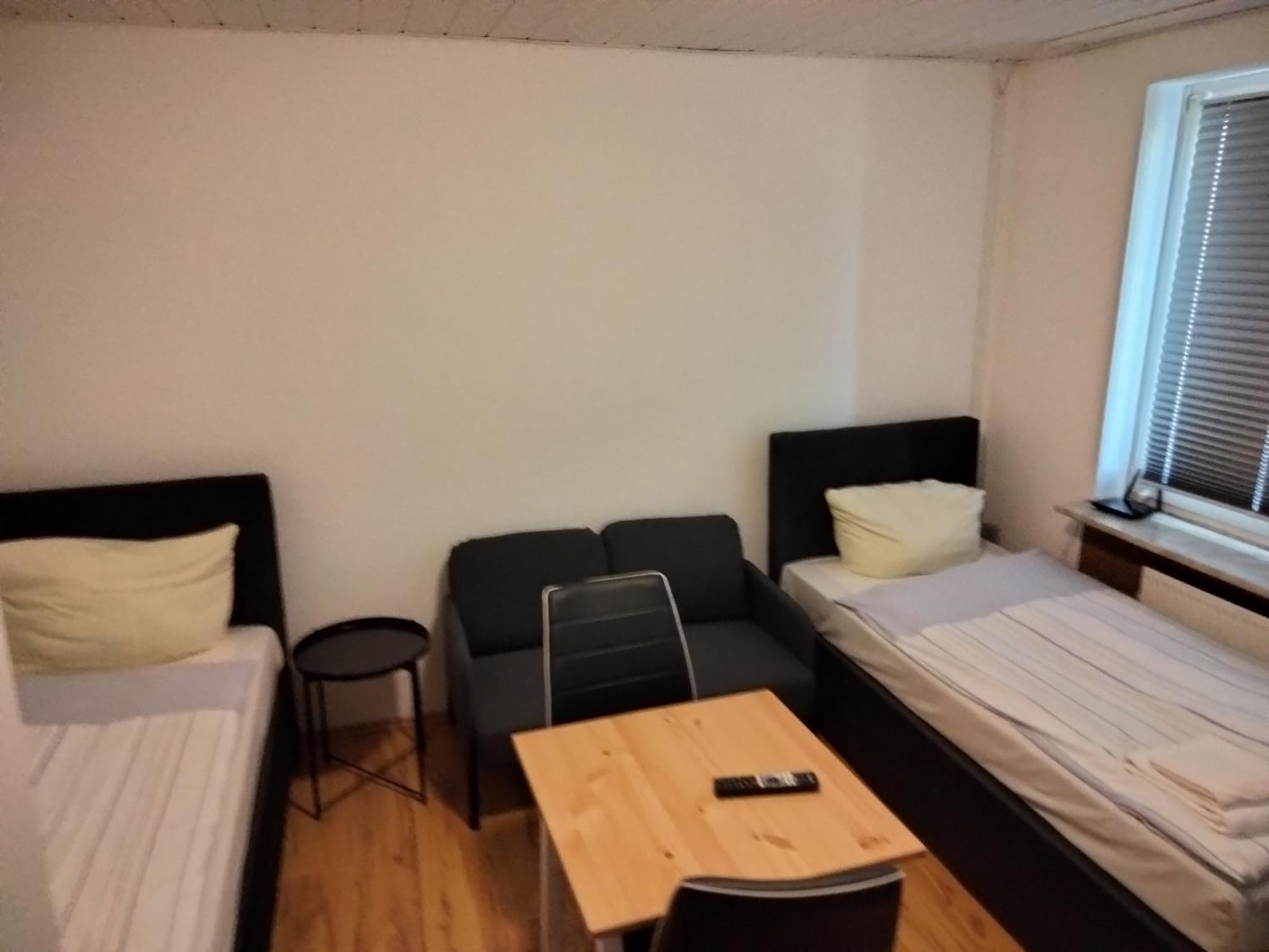 City Apartments Direkt Am Hauptbahnhof - Perfekt Fuer Pendler Und Monteure Neumuenster Ngoại thất bức ảnh