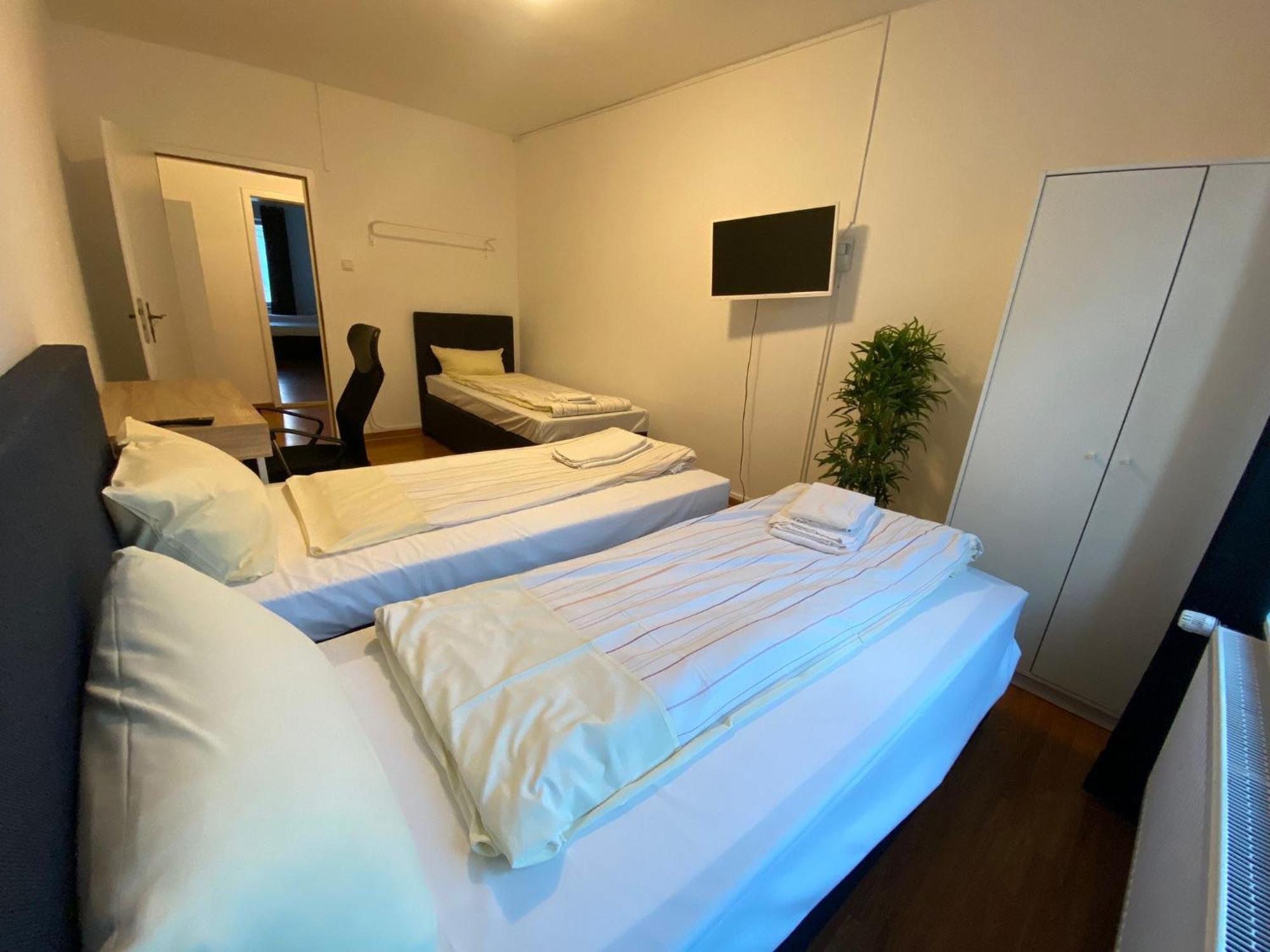 City Apartments Direkt Am Hauptbahnhof - Perfekt Fuer Pendler Und Monteure Neumuenster Ngoại thất bức ảnh