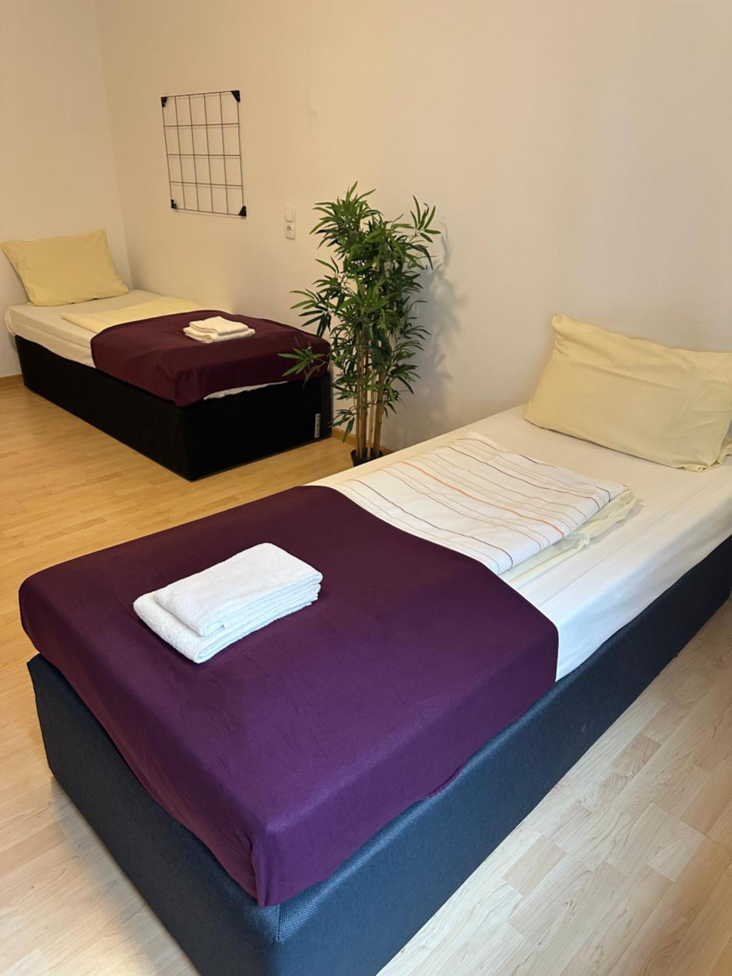 City Apartments Direkt Am Hauptbahnhof - Perfekt Fuer Pendler Und Monteure Neumuenster Ngoại thất bức ảnh