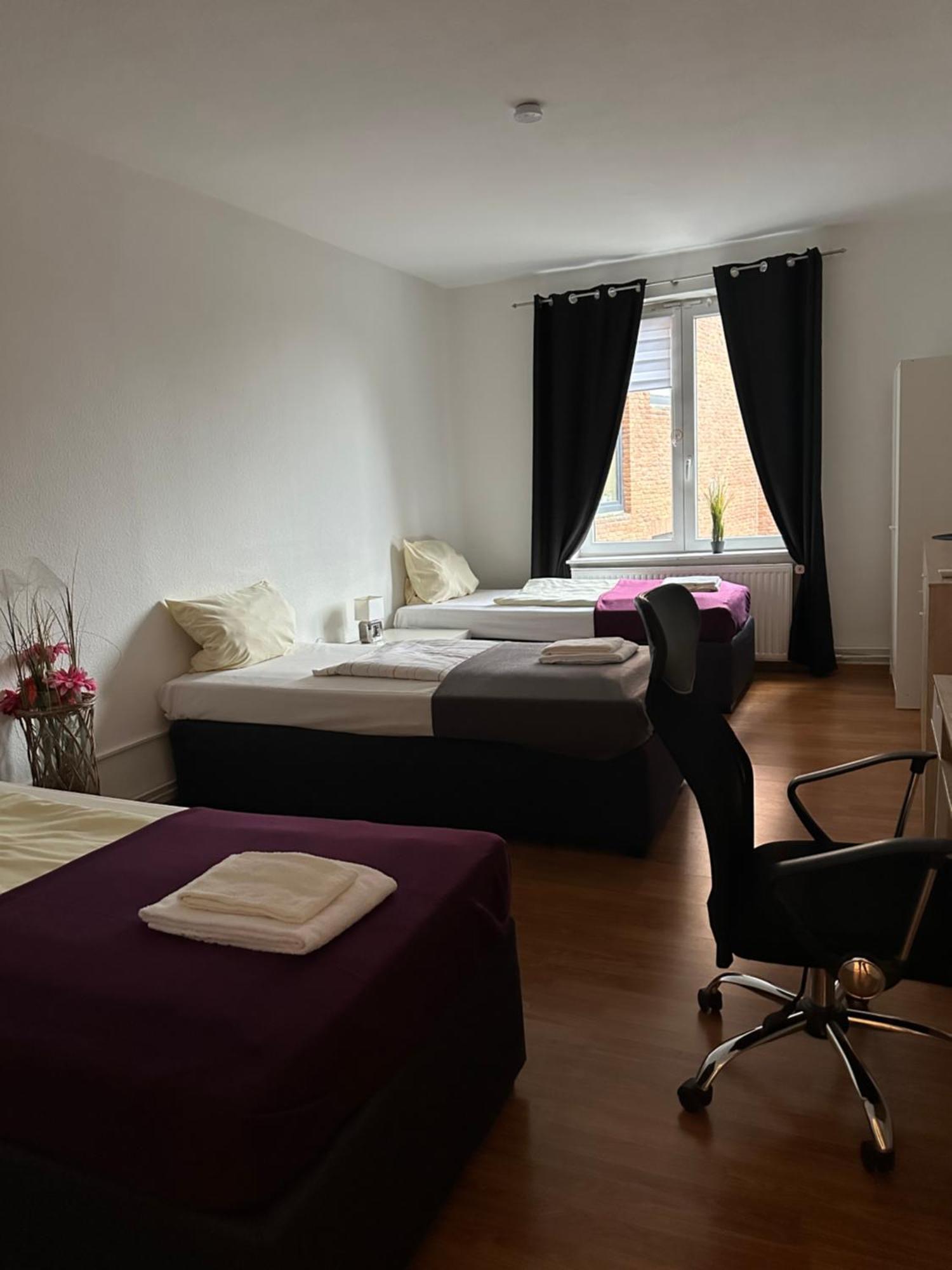 City Apartments Direkt Am Hauptbahnhof - Perfekt Fuer Pendler Und Monteure Neumuenster Ngoại thất bức ảnh