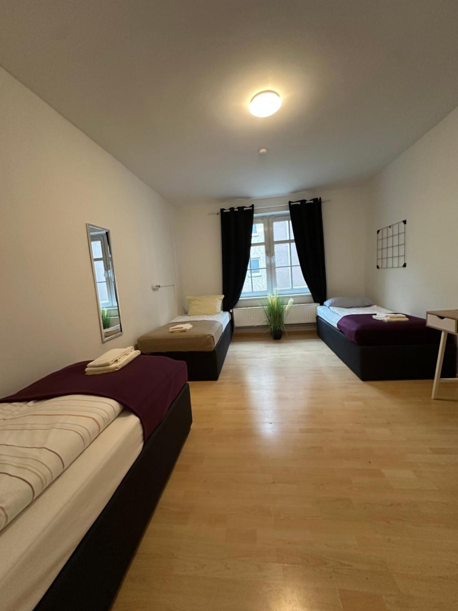 City Apartments Direkt Am Hauptbahnhof - Perfekt Fuer Pendler Und Monteure Neumuenster Ngoại thất bức ảnh